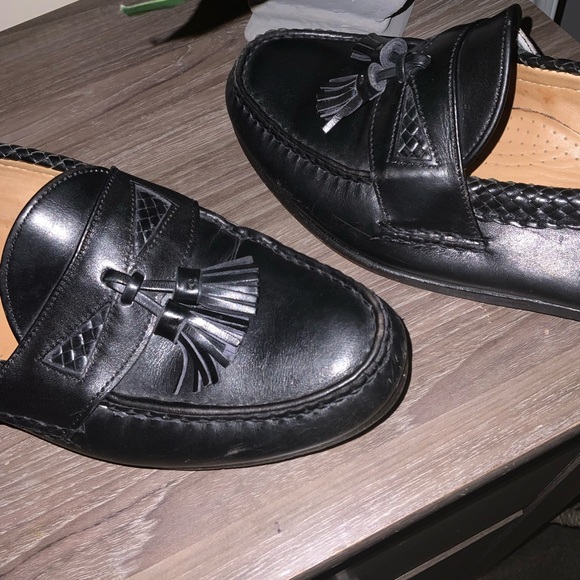Allen Edmonds black tassel slip on leather loafer main image 13